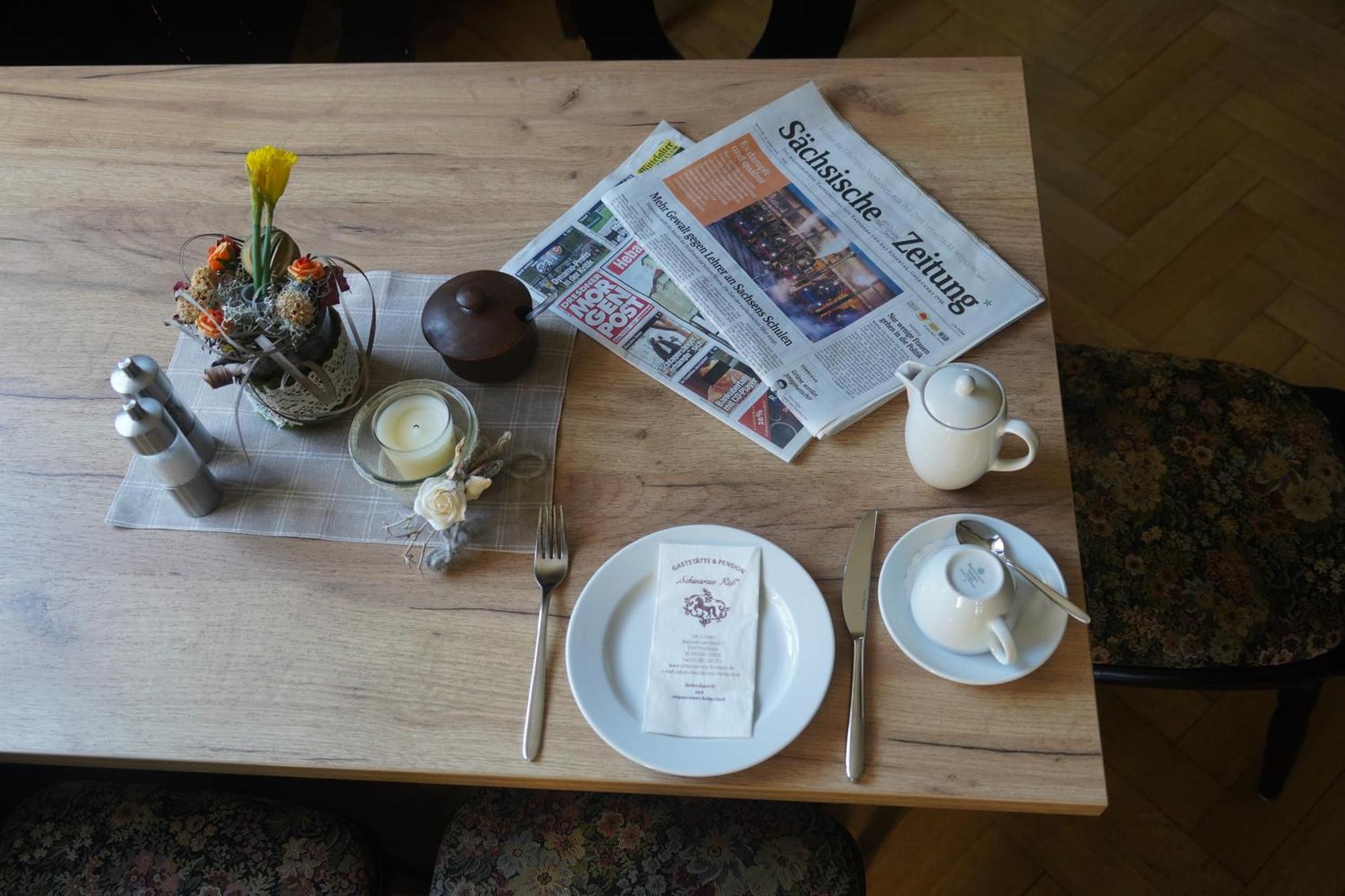 Schwarzes Ross Hotel Arnsdorf  Екстериор снимка