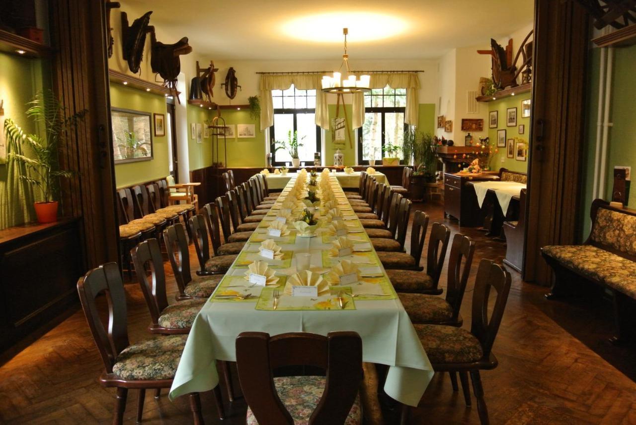 Schwarzes Ross Hotel Arnsdorf  Екстериор снимка